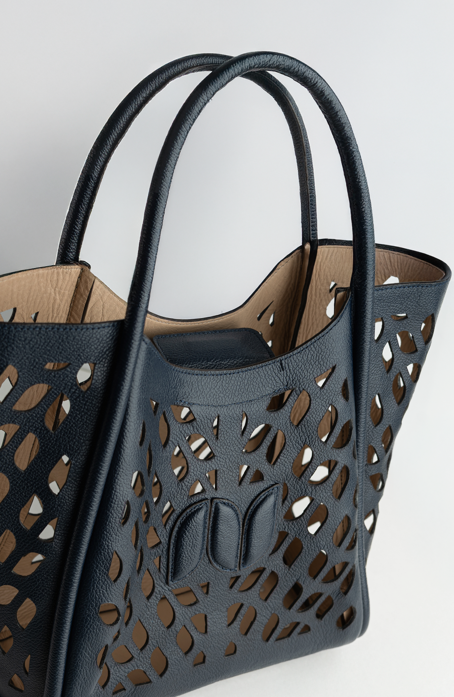 CALIXTO CAGE TOTE NAVY