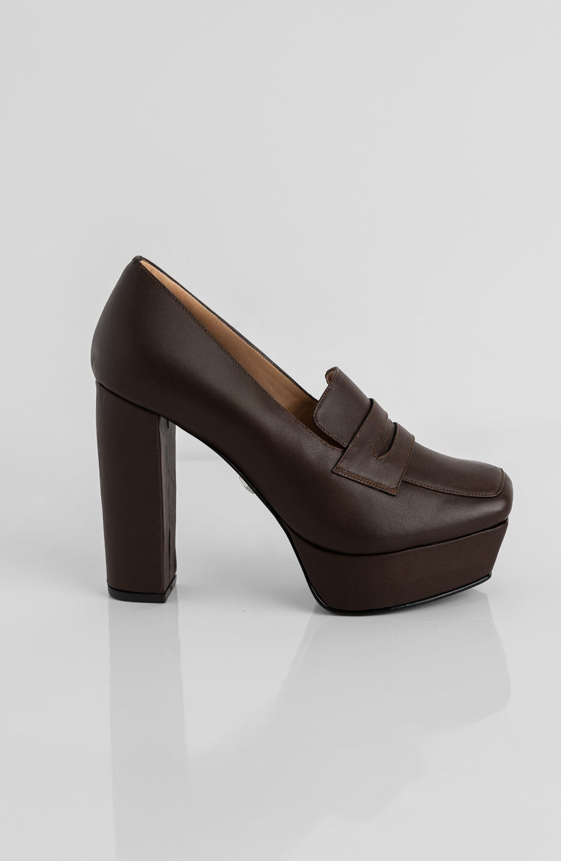 Alvin Valley Cooper platform loafer in Mocha Mousse