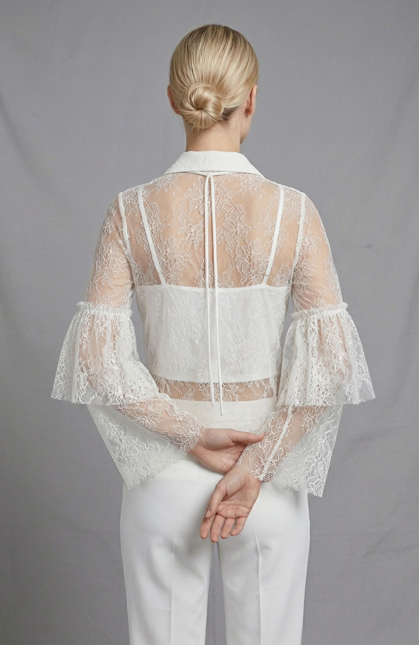 LACE CROP BLOUSE