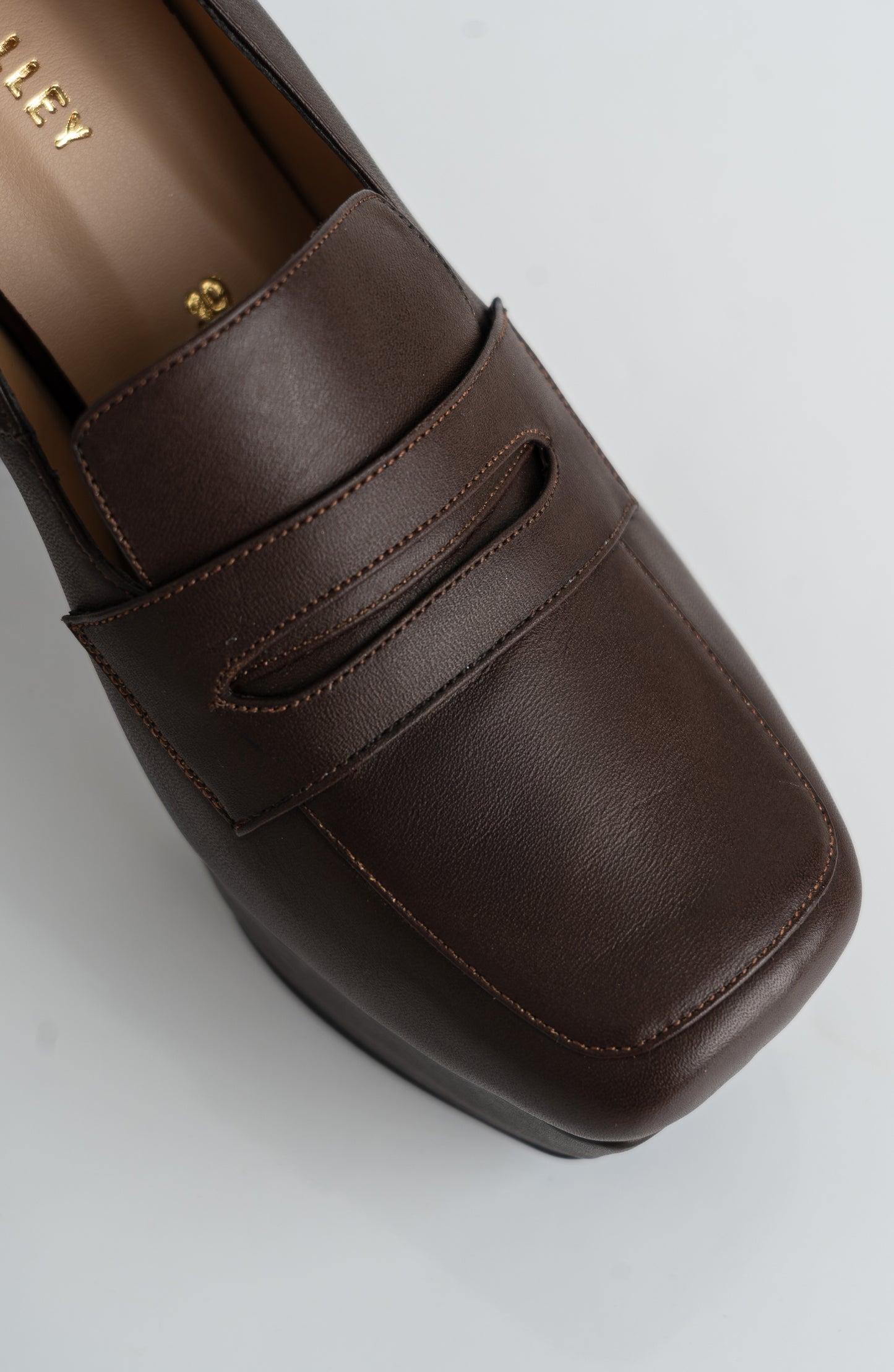 COOPER LOAFER PLATFORM MOCHA MOUSSE (Pre Order Del 10/15)